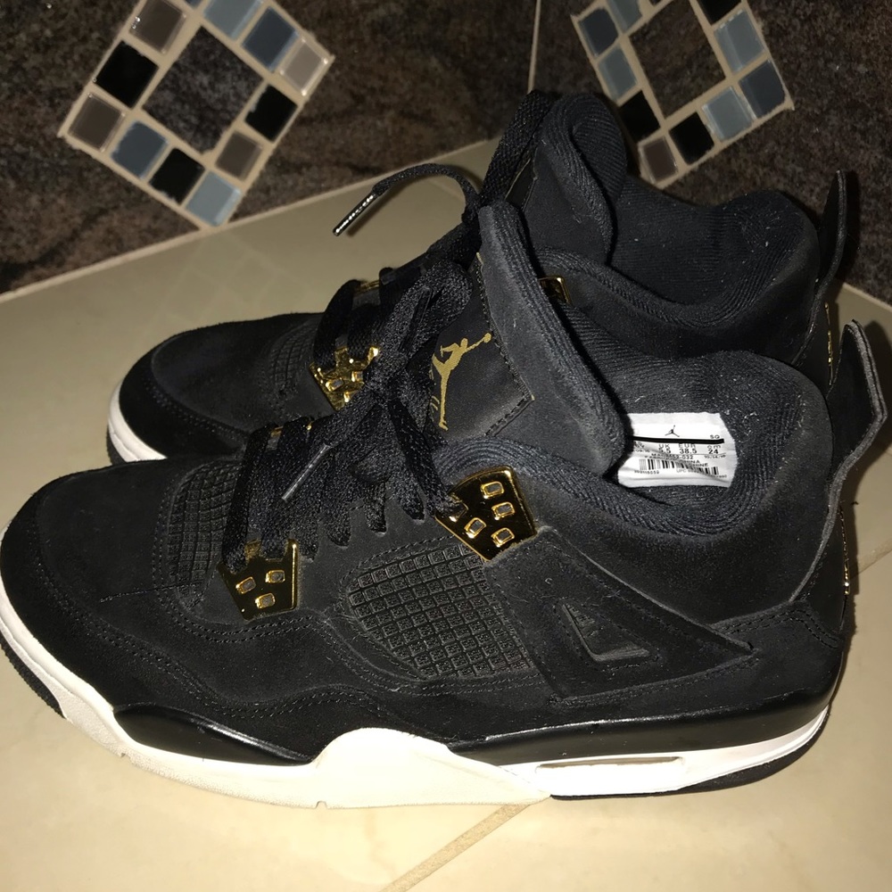 Jordan 4 retro “royalty”